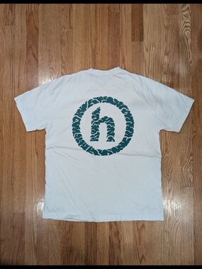 Hidden NY T-shirt in Good Condition Size Large